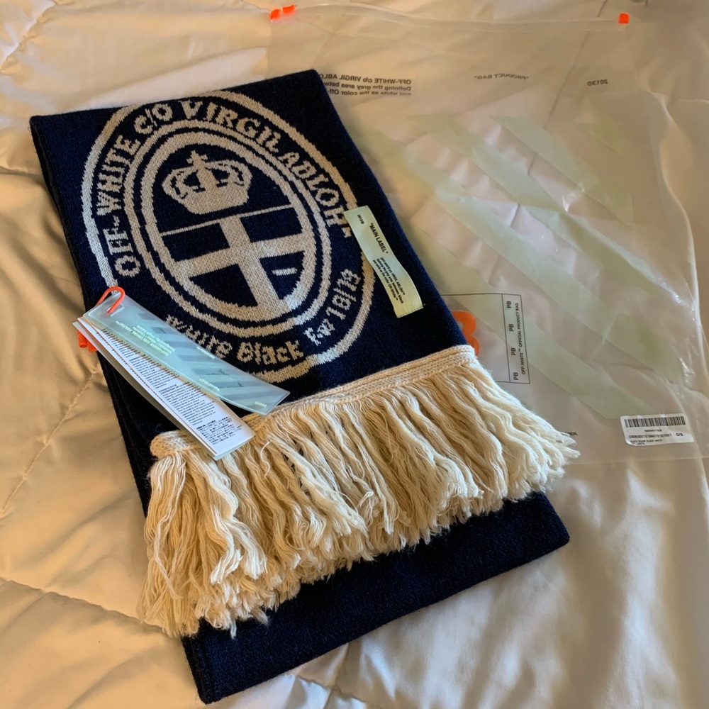 OFF-WHITE C/O VIRGIL ABLOH CHURCH SCARF